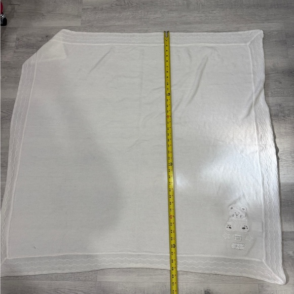 Debenhams Babble Boom Little Cat Embroidered White Knit Baby Blanket - Picture 16 of 17